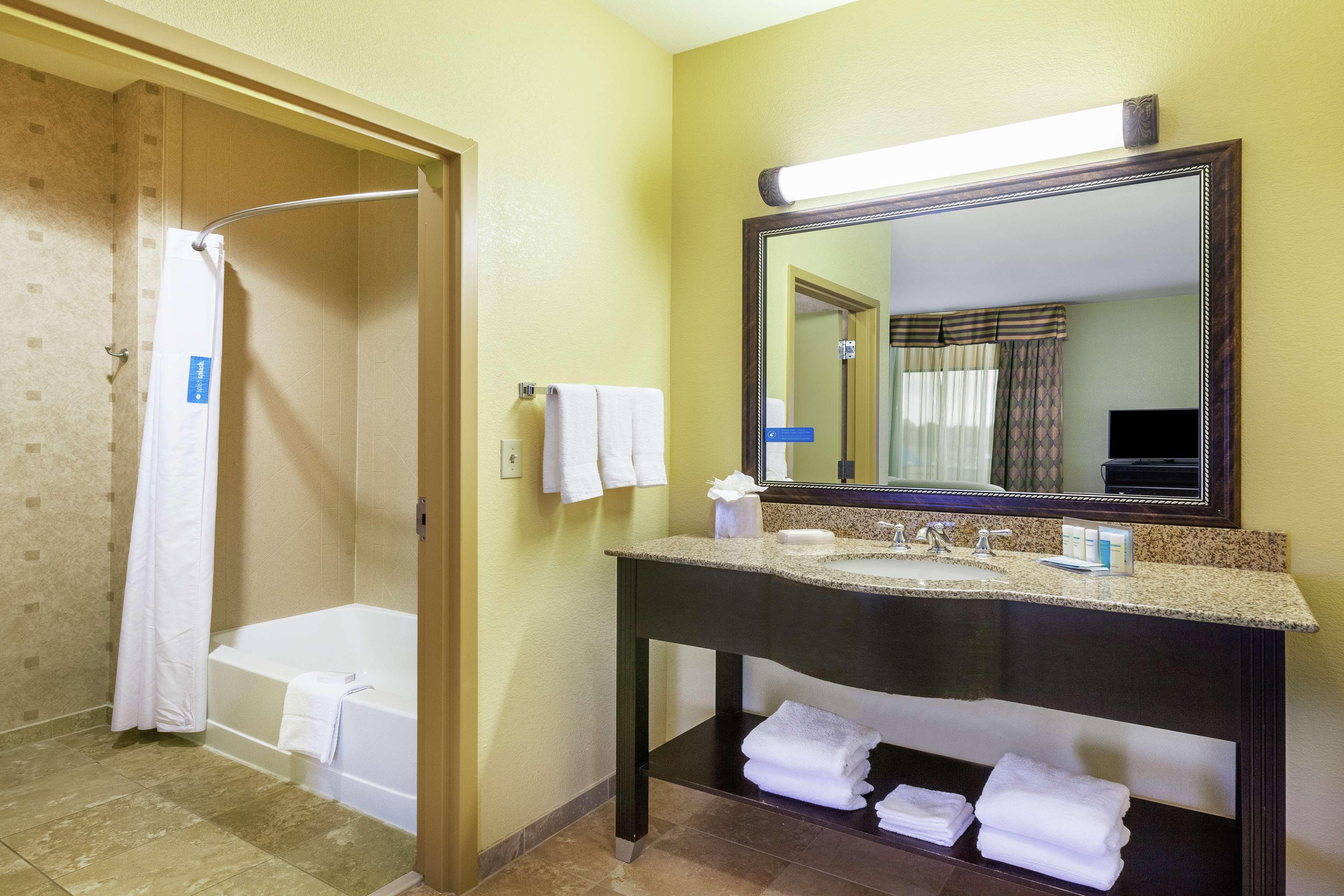 Hampton Inn & Suites Owasso Exterior photo